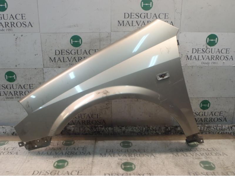 Recambio de aleta delantera izquierda para nissan primera berlina (p12) acenta referencia OEM IAM   