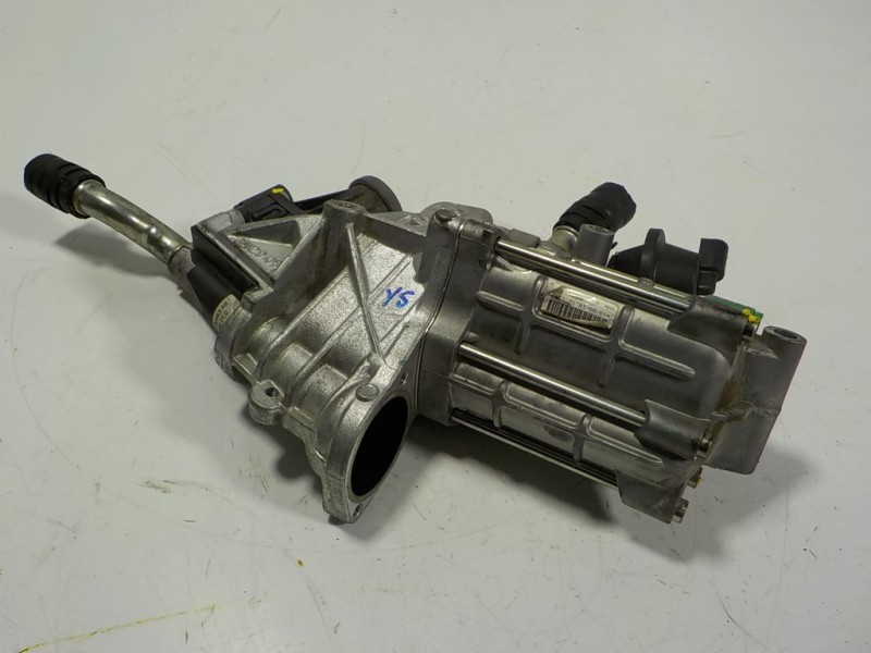 Recambio de valvula egr para jaguar f-pace 3.0 v6 diesel cat referencia OEM IAM FW939Y493AD FW939U438AA 