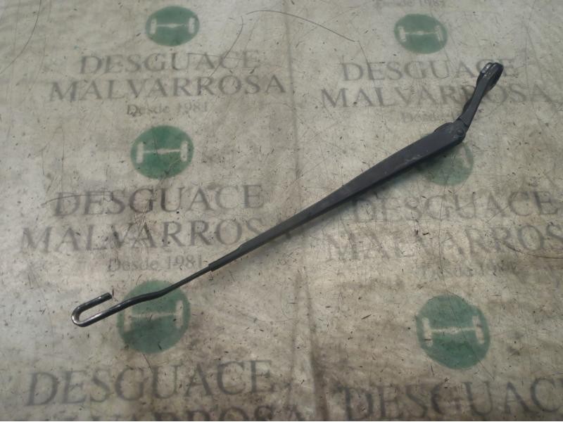 Recambio de brazo limpia delantero derecho para nissan primera berlina (p12) acenta referencia OEM IAM   