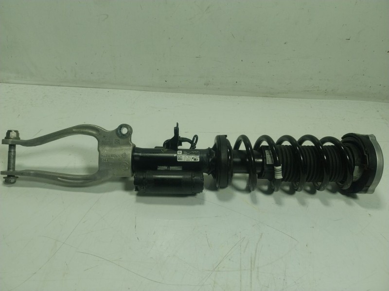 Recambio de amortiguador delantero derecho para bmw 5 (g30, f90) 540 i xdrive referencia OEM IAM 37106866394 3710108450 
