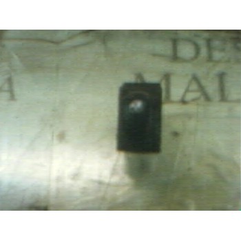 MANDO ELEVALUNAS DELANTERO DERECHO 9358025005PK 