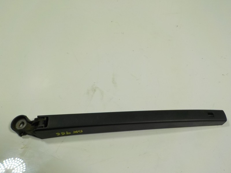 Recambio de brazo limpia trasero para skoda rapid 1.6 tdi dpf referencia OEM IAM 5JJ955707  