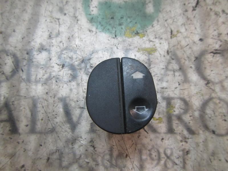 Recambio de mando elevalunas delantero derecho para ford fiesta (cbk) 1.3 cat referencia OEM IAM   