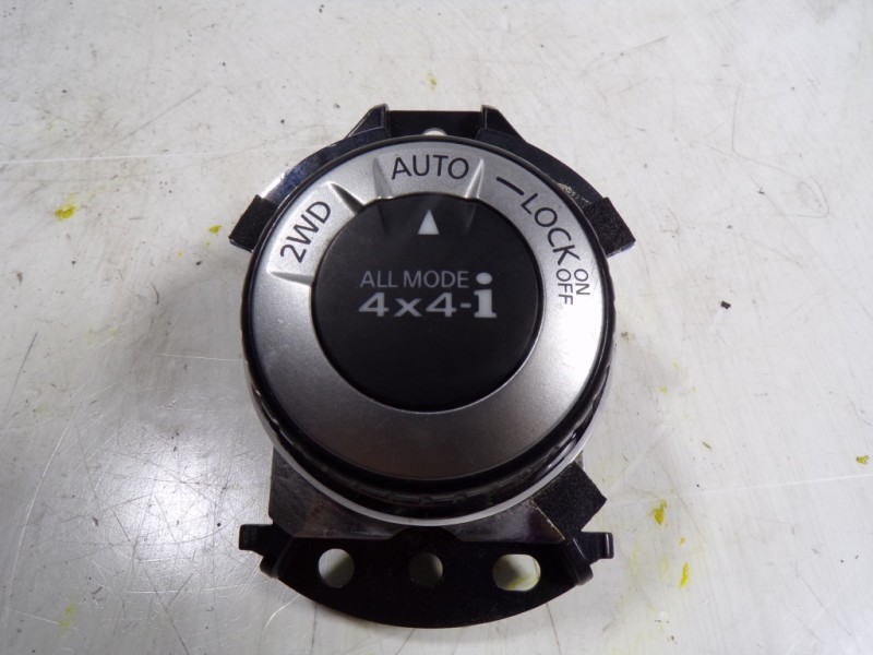 Recambio de modulo electronico para nissan x-trail (t32) acenta 4x4 referencia OEM IAM 255354CE0A 969U74CE2A 