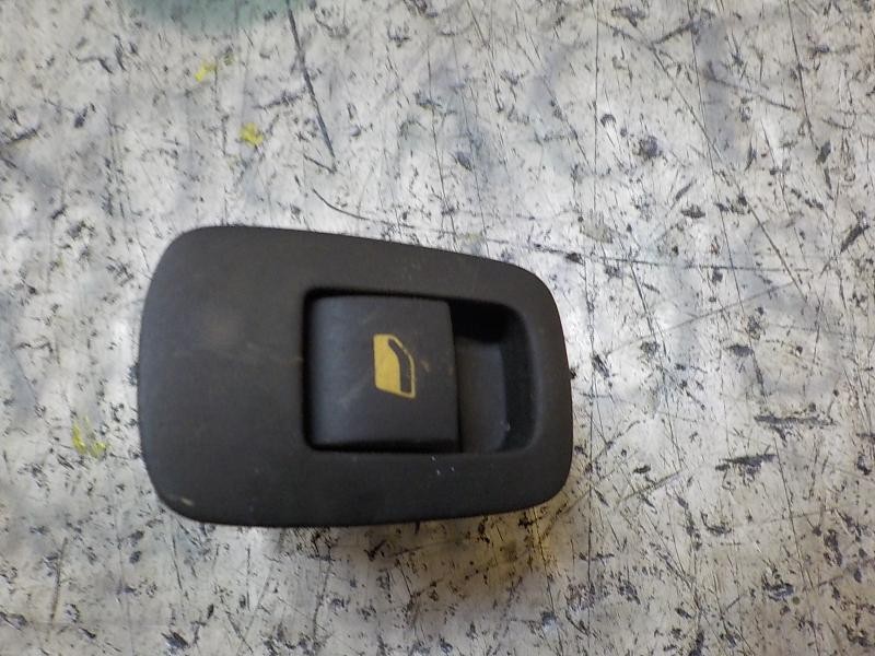 Recambio de mando elevalunas trasero derecho para citroën c4 grand picasso 1.6 16v hdi fap referencia OEM IAM   