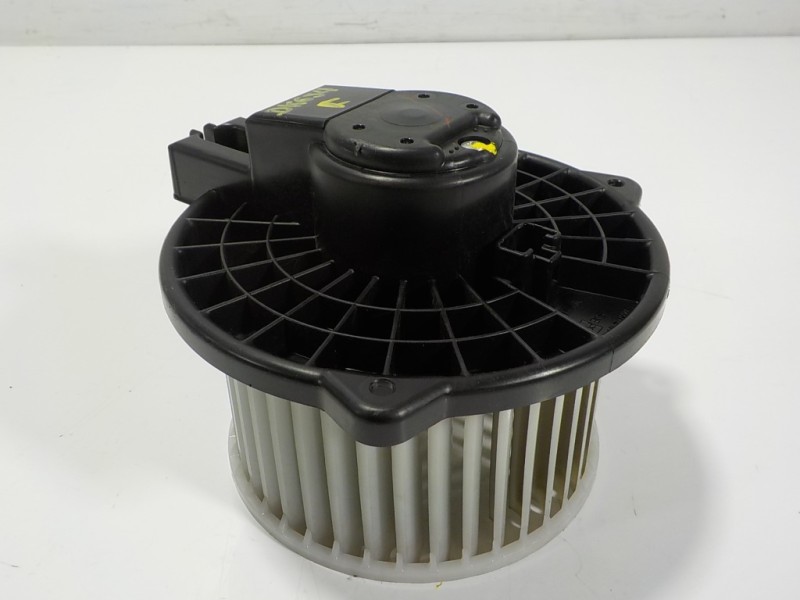 Recambio de motor calefaccion para mazda 2 lim. () 1.5 16v cat referencia OEM IAM  8727001820 