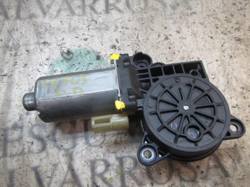 Recambio de motor elevalunas delantero derecho para ford fiesta (cbk) 1.3 cat referencia OEM IAM   