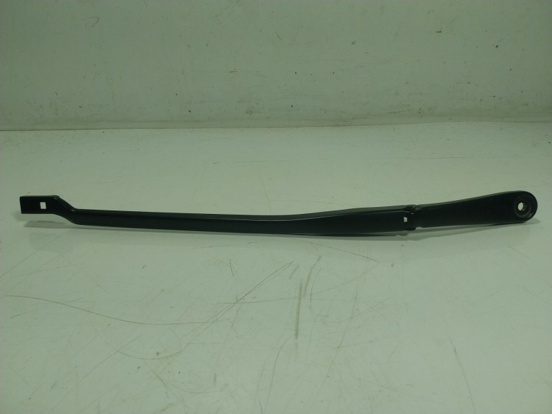 Recambio de brazo limpia delantero derecho para bmw 5 (g30, f90) 540 i xdrive referencia OEM IAM 61619463866  