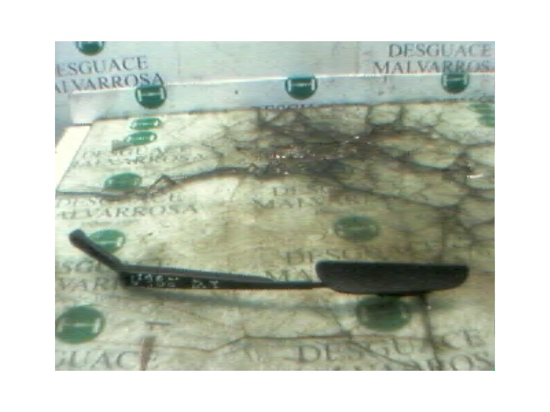 Recambio de brazo limpia delantero izquierdo para hyundai accent (lc) crdi gl referencia OEM IAM 9831025040  