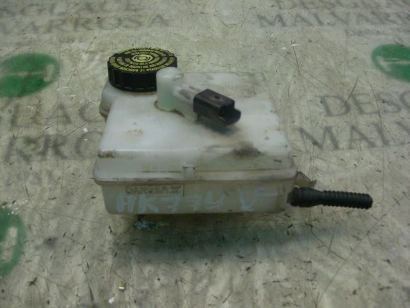 Recambio de deposito servo para citroën xsara picasso 1.6 básico referencia OEM IAM   