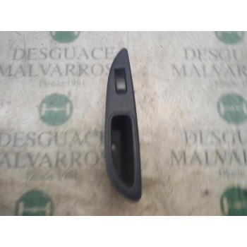 MANDO ELEVALUNAS TRASERO DERECHO 