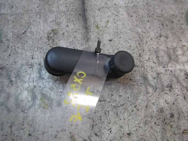 Recambio de maneta elevalunas trasera izquierda para renault clio iii confort expression referencia OEM IAM   