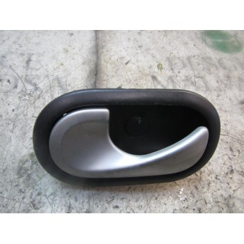 MANETA INTERIOR DELANTERA IZQUIERDA 