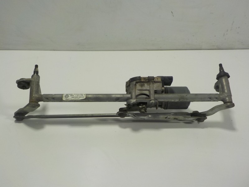 Recambio de motor limpia delantero para volkswagen scirocco (137) 2.0 tdi (103kw) referencia OEM IAM 1K8955023K 1K8955119 039024