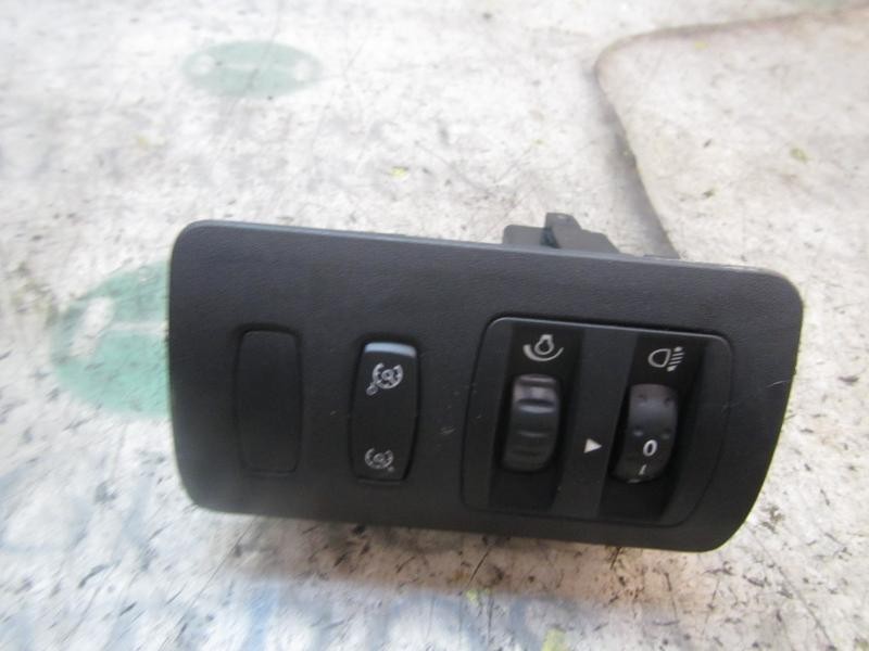 Recambio de modulo electronico para renault clio iii confort expression referencia OEM IAM   