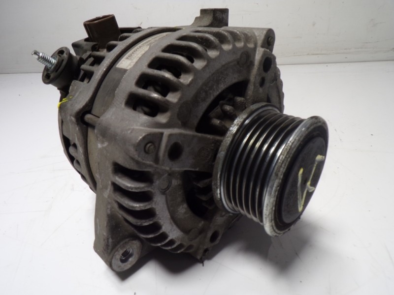 Recambio de alternador para toyota auris 1.4 turbodiesel cat referencia OEM IAM 270600N040 270600N040 