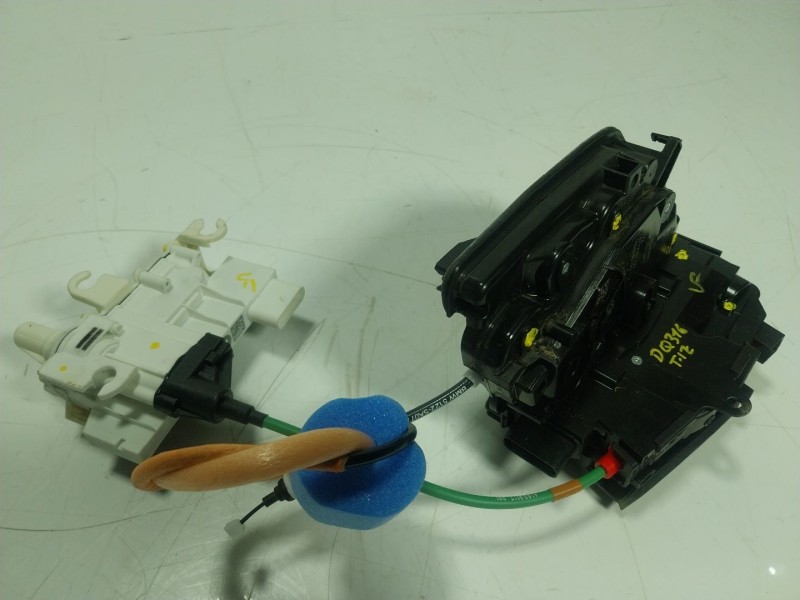 Recambio de cerradura puerta trasera izquierda para bmw 5 (g30, f90) 540 i xdrive referencia OEM IAM 51227477703 51227477703 