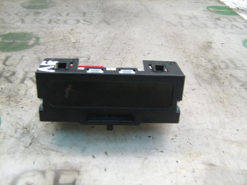 Recambio de mando multifuncion para renault megane ii berlina 5p confort dynamique referencia OEM IAM   