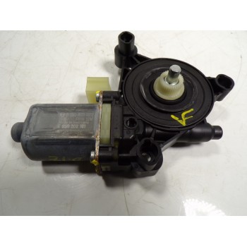MOTOR ELEVALUNAS DELANTERO IZQUIERDO 5Q0959801C 5Q0959801C 