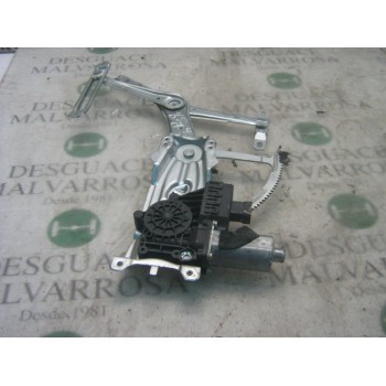 ELEVALUNAS DELANTERO DERECHO 