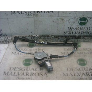 ELEVALUNAS DELANTERO DERECHO 