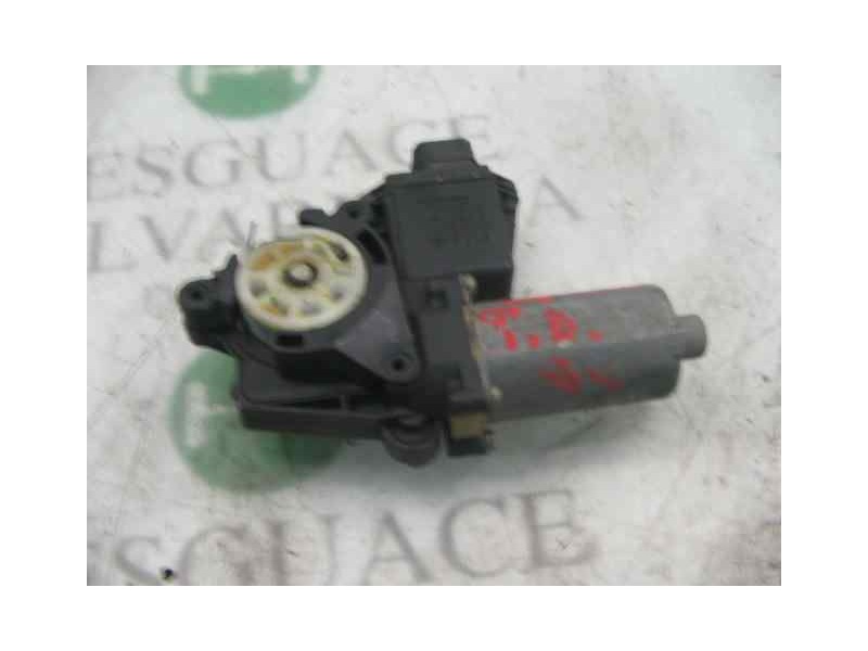 Recambio de motor elevalunas trasero derecho para opel omega b 2.5 v6 cat (l80) referencia OEM IAM   