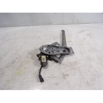 ELEVALUNAS DELANTERO DERECHO 