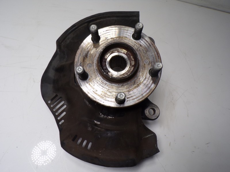 Recambio de mangueta delantera derecha para toyota auris 1.4 turbodiesel cat referencia OEM IAM 4321102171  4355002010