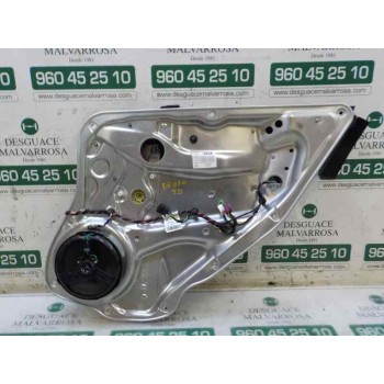 ELEVALUNAS TRASERO DERECHO A2047300879 