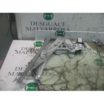 ELEVALUNAS DELANTERO DERECHO 