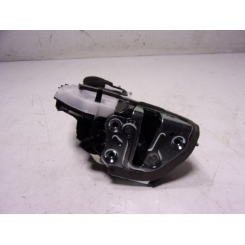 CERRADURA PUERTA TRASERA DERECHA 6905048060 30426223 