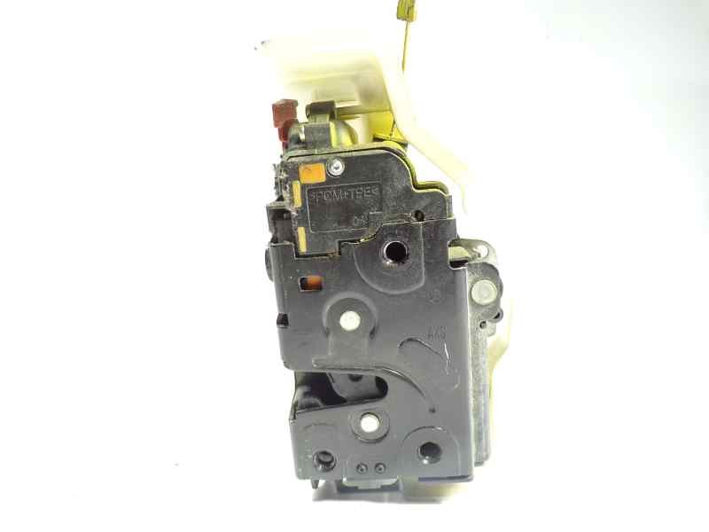 Recambio de cerradura puerta trasera derecha para volkswagen golf vi variant (aj5) 1.6 tdi dpf referencia OEM IAM 7L0839016D  