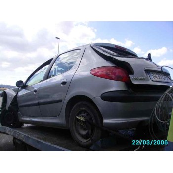 PEUGEOT 206 BERLINA