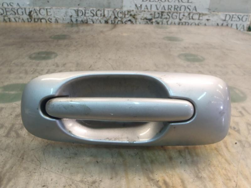 Recambio de maneta exterior lateral izquierda para chrysler voyager (rg) 2.5 crd se referencia OEM IAM   