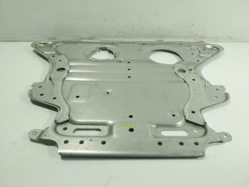 Recambio de cubrecarter para bmw 5 (g30, f90) 540 i xdrive referencia OEM IAM 31106887546 688754601 