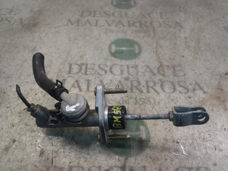 Recambio de bomba embrague para hyundai getz (tb) 1.4 gl referencia OEM IAM 416101C010  