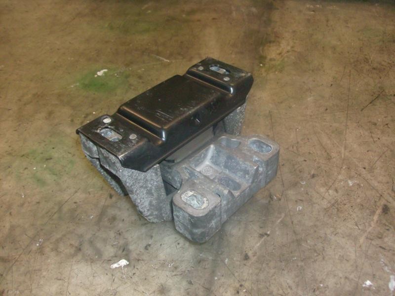 Recambio de soporte motor izquierdo para audi a3 (8l) 1.9 tdi ambiente referencia OEM IAM 1J0199555AJ  