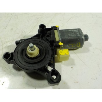 MOTOR ELEVALUNAS DELANTERO IZQUIERDO 5Q0959801B 5Q0959801B 0130822717