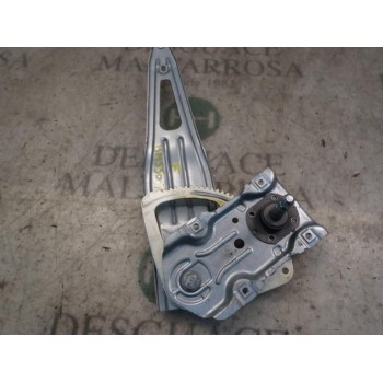 ELEVALUNAS TRASERO DERECHO 698300D120 