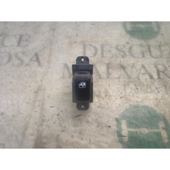 MANDO ELEVALUNAS DELANTERO DERECHO 935872D000 935872D000 621W03620