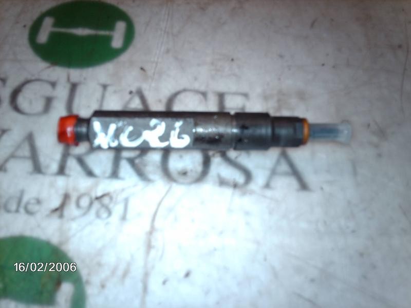 Recambio de inyector para volvo s40 berlina 1.9 d referencia OEM IAM   