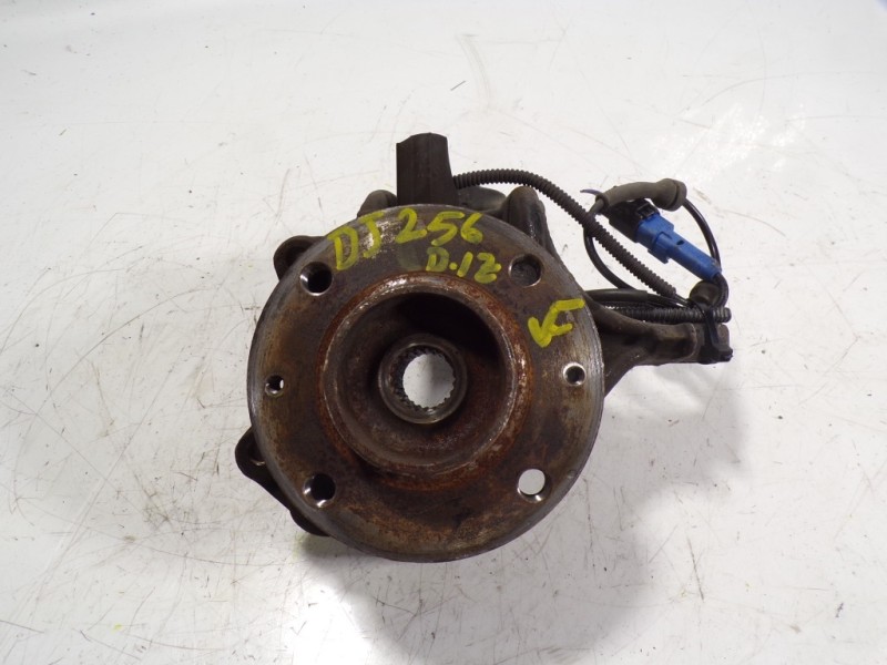 Recambio de mangueta delantera izquierda para peugeot 208 1.6 16v hdi fap referencia OEM IAM 1607557480  