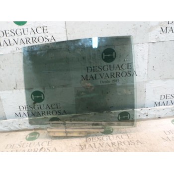 CRISTAL PUERTA TRASERO DERECHO 681300D070 
