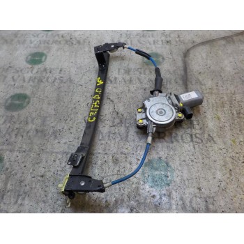 ELEVALUNAS DELANTERO DERECHO 