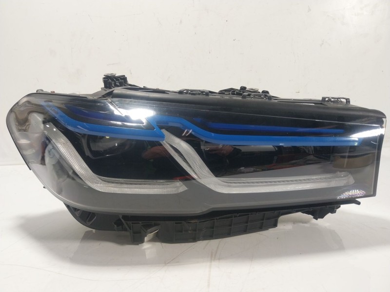 Recambio de faro derecho para bmw 5 (g30, f90) 540 i xdrive referencia OEM IAM 63119479268 5A388F202 