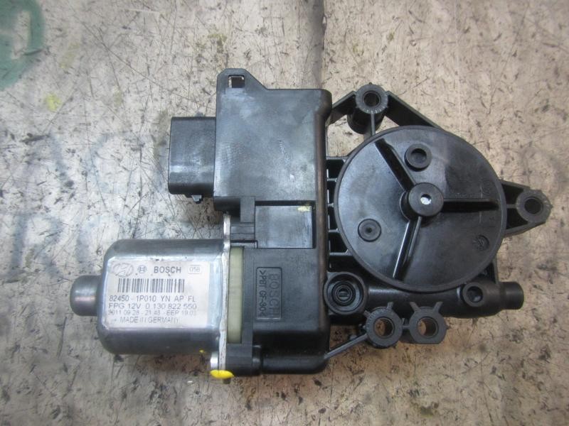 Recambio de motor elevalunas delantero izquierdo para hyundai ix20 1.6 crdi cat referencia OEM IAM 824501P010 0130822550 0130822