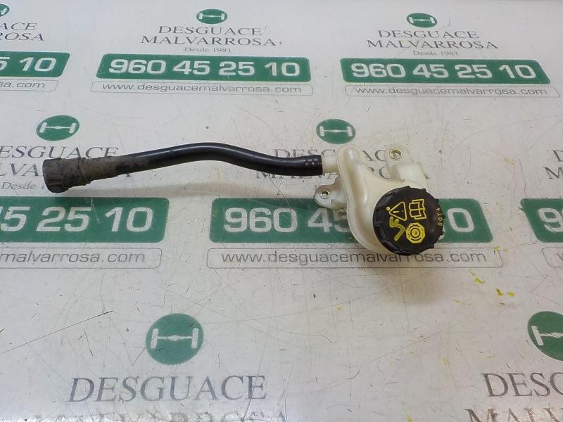 Recambio de deposito servo para ford fiesta (cb1) 1.6 tdci cat referencia OEM IAM 1822308  