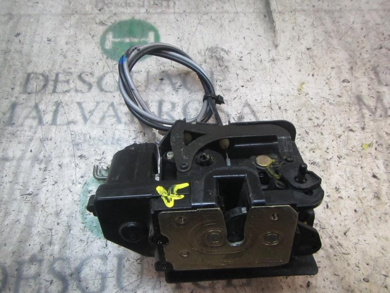 Recambio de cerradura puerta trasera izquierda para ssangyong rodius 2.7 turbodiesel cat referencia OEM IAM   