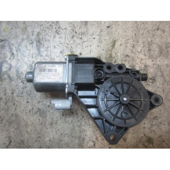 MOTOR ELEVALUNAS TRASERO IZQUIERDO 834501P000 0130822639 0130822639