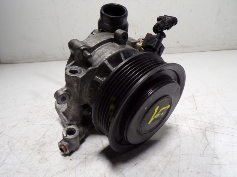 Recambio de bomba agua para opel astra k sports tourer business referencia OEM IAM  55496778 